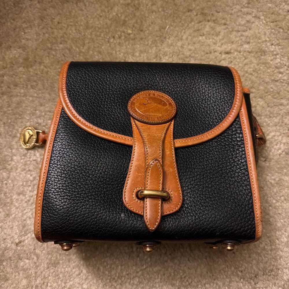 Dooney & Bourke Leather Crossbody bag